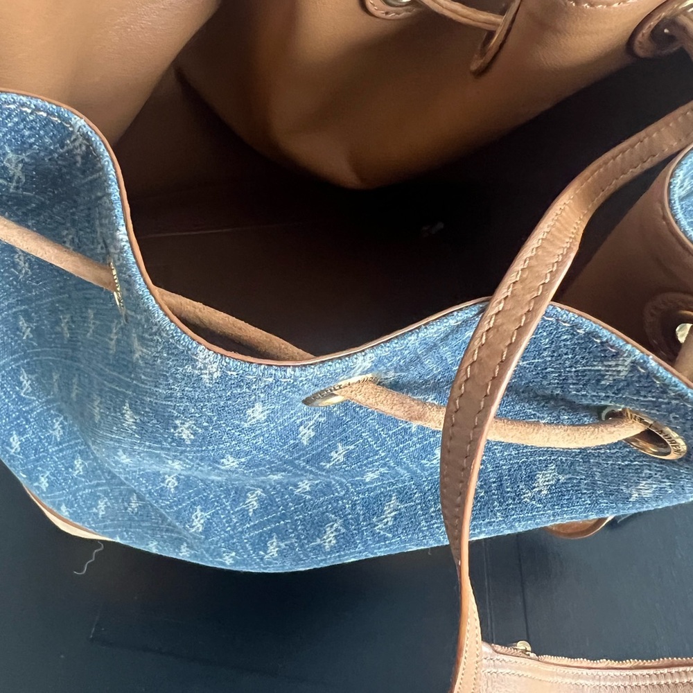 Large Saint Laurent Blue and Tan Tote Bag with Luxe Leather Accents - Picture 4 of 11